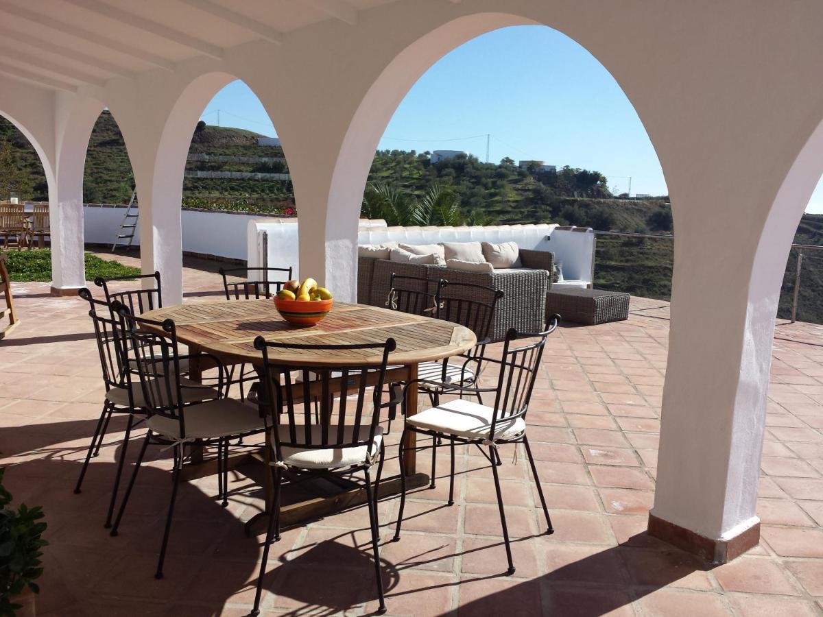 Villa Perla Blanca Sayalonga Exteriér fotografie