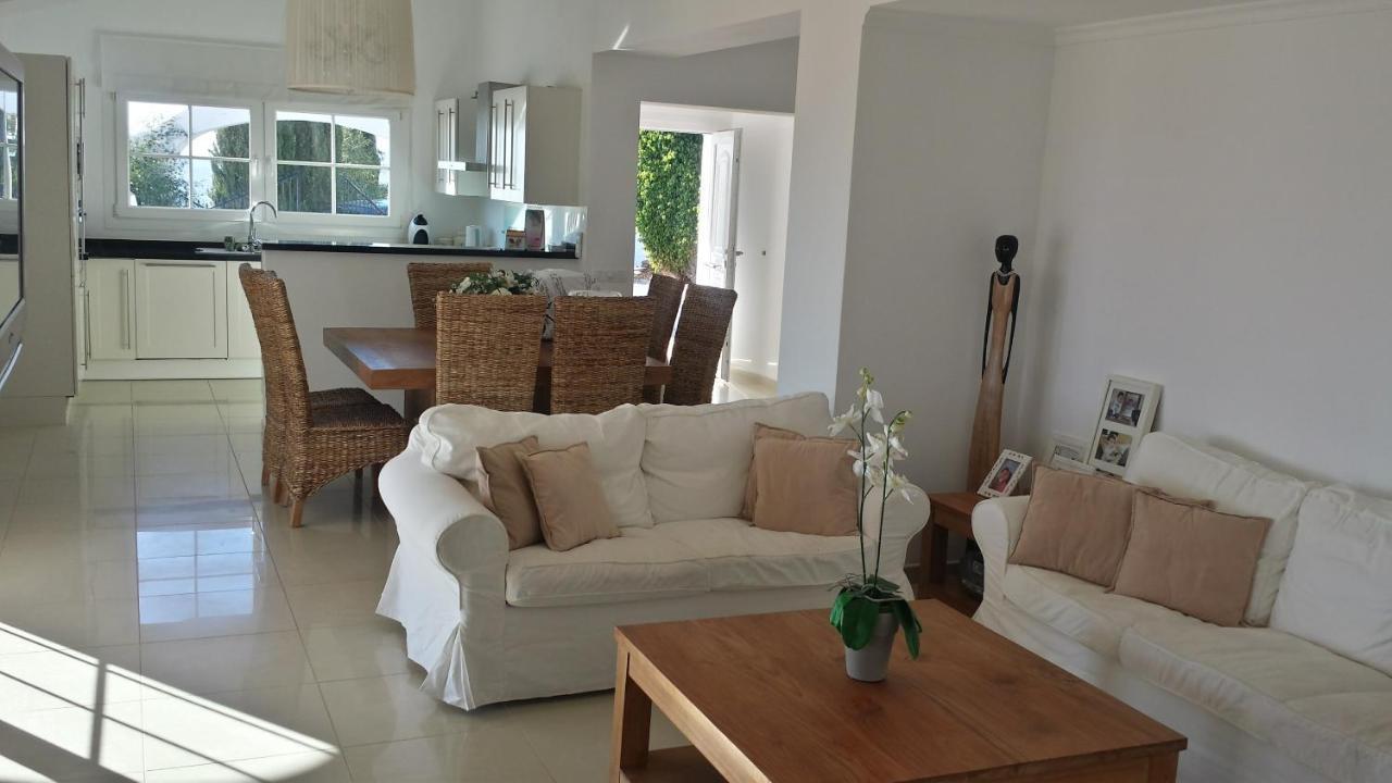 Villa Perla Blanca Sayalonga Exteriér fotografie