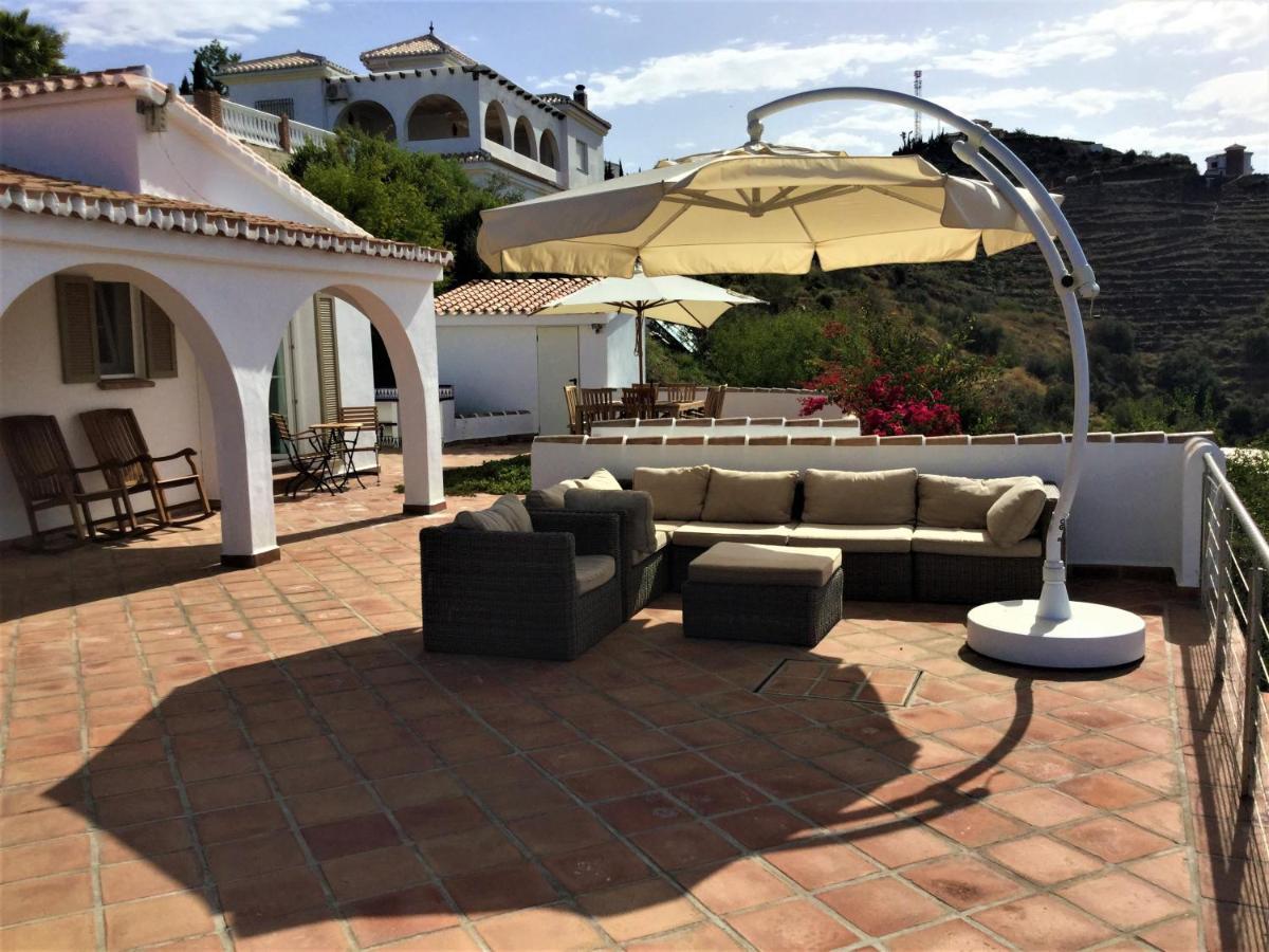 Villa Perla Blanca Sayalonga Exteriér fotografie