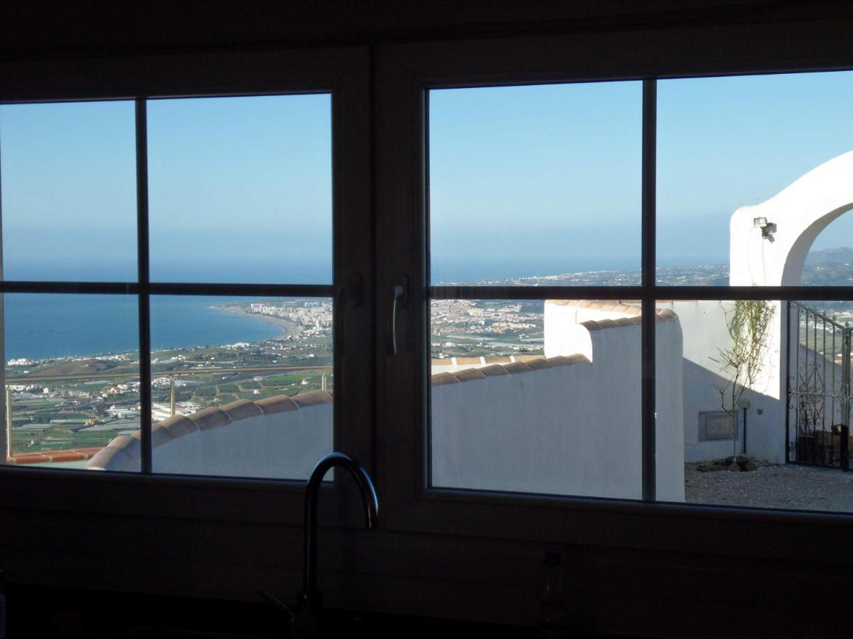 Villa Perla Blanca Sayalonga Exteriér fotografie